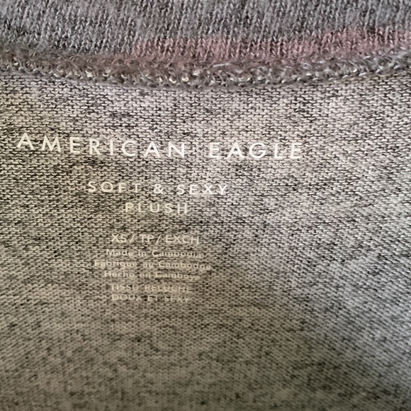 American Eagle sz XS plush top euc soft camouflage - Picture 3 of 4